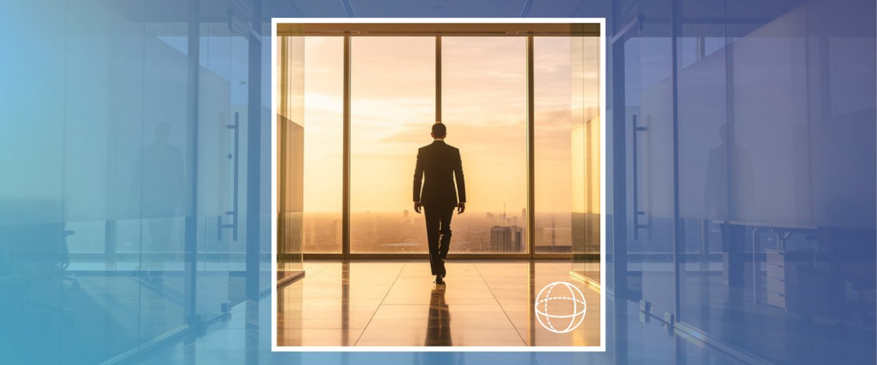 Professionnel avançant avec assurance, image de structuration et de passage à l'action